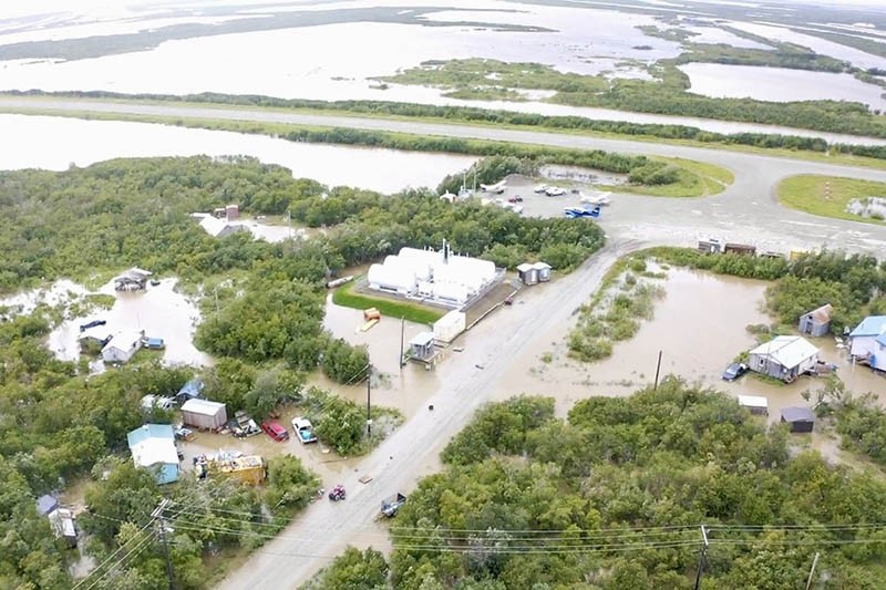 Gawat! Es Alaska Mencair, Permukiman Dilanda Banjir  - Bagian 2