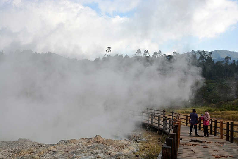 Pesona Kawah Sikidang di Dataran Tinggi Dieng - Bagian 6