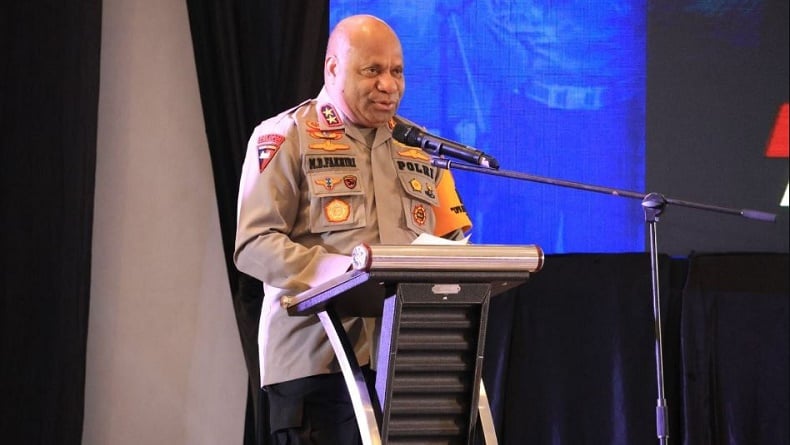 title Sosok Komjen Mathius D Fakhiri, Putra Papua Kedua Jadi Jenderal Bintang 3 di Polri Sosok Komjen Mathius D Fakhiri, Putra Papua Kedua Jadi Jenderal Bintang 3 di Polri