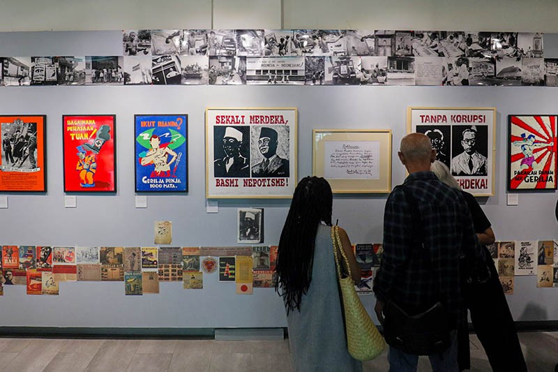 Pameran Karya Seni Cukil dan Poster Bertajuk Propaganda: Official Hoax - Bagian 1