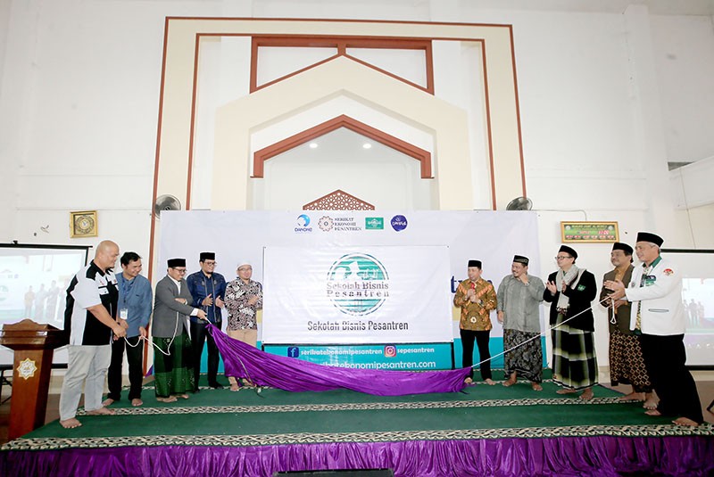 Peluncuran Program Sekolah Bisnis Pesantren - Bagian 1