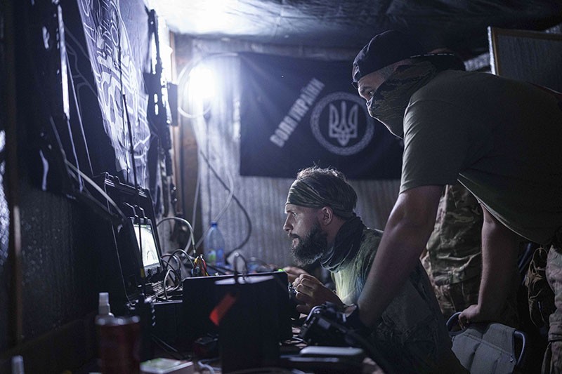 Melihat Ruang Operasi Pilot Drone Ukraina Incar Pasukan Rusia - Bagian 1