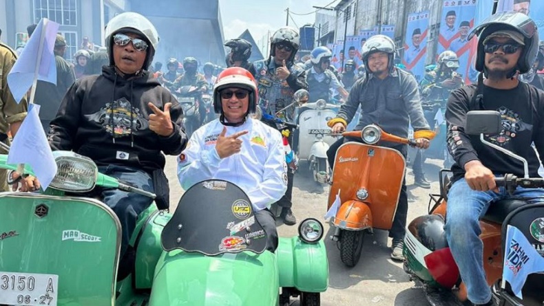 Achmad Fahmi-Dida Naik Vespa Daftar ke KPU Sukabumi, Maju Pilkada Diusung 5 Parpol