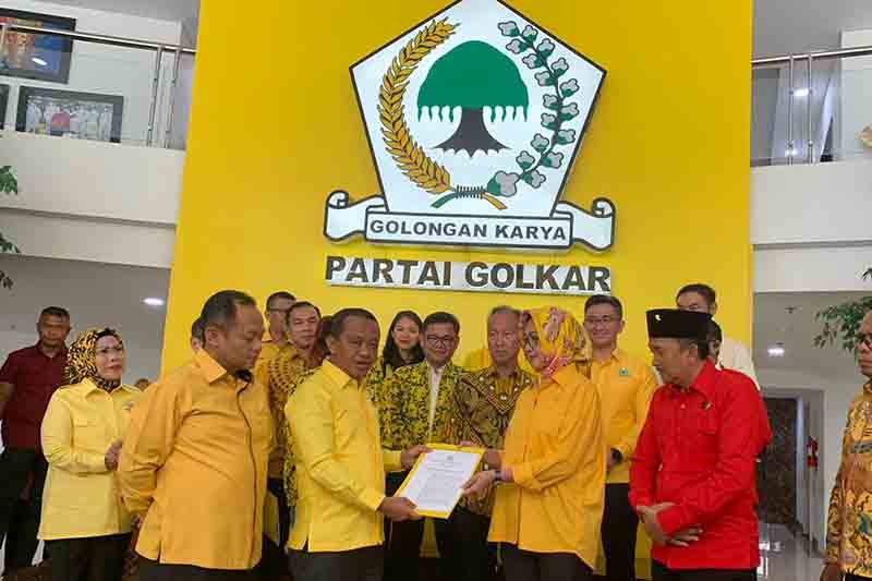 Bahlil Manuver, Partai Golkar Dukung Airin-Ade di Pilkada Banten Batal Dukung Andra-Dimyati - Bagian 2