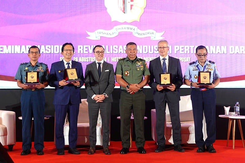 Perkuat Kemitraan dengan Industri Pertahanan Indonesia - Bagian 1