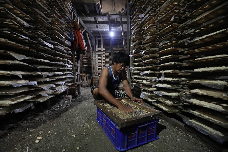 Begini Proses Pembuatan Oncom - Bagian 1