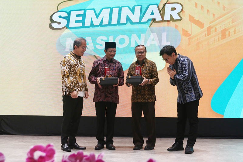 Unika Atma Jaya Gelar Seminar Nasional Bahas Persaudaraan Melalui Keberagaman - Bagian 3