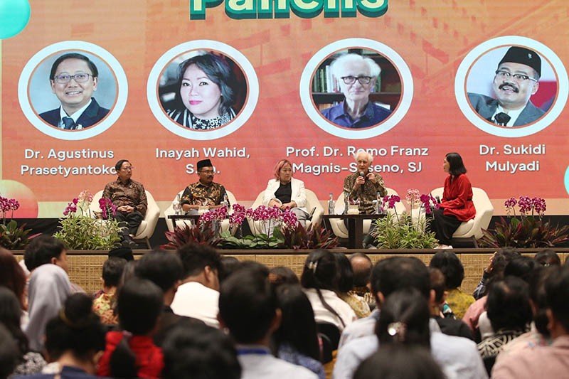 Unika Atma Jaya Gelar Seminar Nasional Bahas Persaudaraan Melalui Keberagaman - Bagian 1