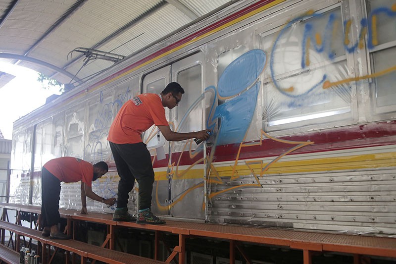 Festival Mural untuk Berantas Vandalisme di Gerbong KRL - Bagian 2