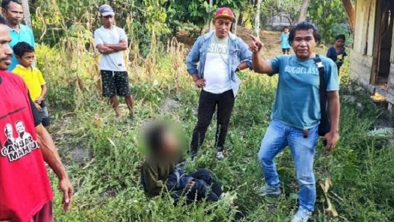 title Ngeri! Telinga Bocah SD di Labuan Bajo Dibacok Pria Diduga ODGJ hingga Nyaris Putus Ngeri! Telinga Bocah SD di Labuan Bajo Dibacok Pria Diduga ODGJ hingga Nyaris Putus