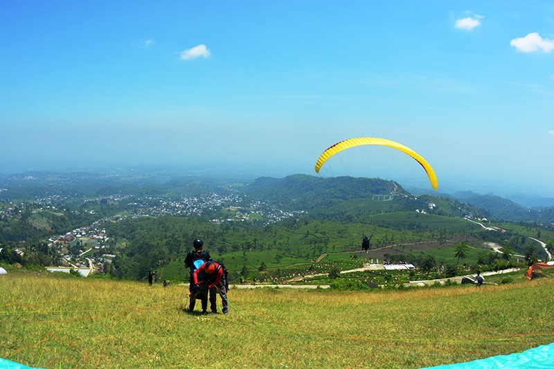 Menguji Adrenalin dengan Jajal Paralayang di Karanganyar - Bagian 3