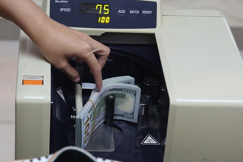 Rupiah Hari Ini Ditutup Melemah Rp15.526 per Dolar AS - Bagian 3