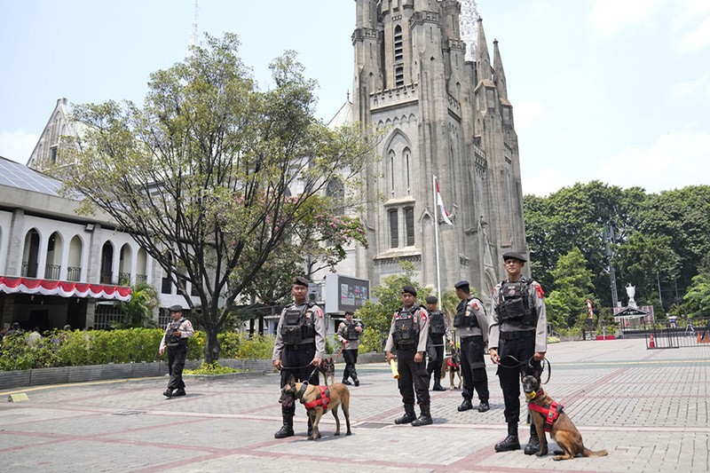 Paus Fransiskus ke Gereja Katedral Jakarta, Polisi Sebar Jihandak dan Anjing Pelacak - Bagian 1
