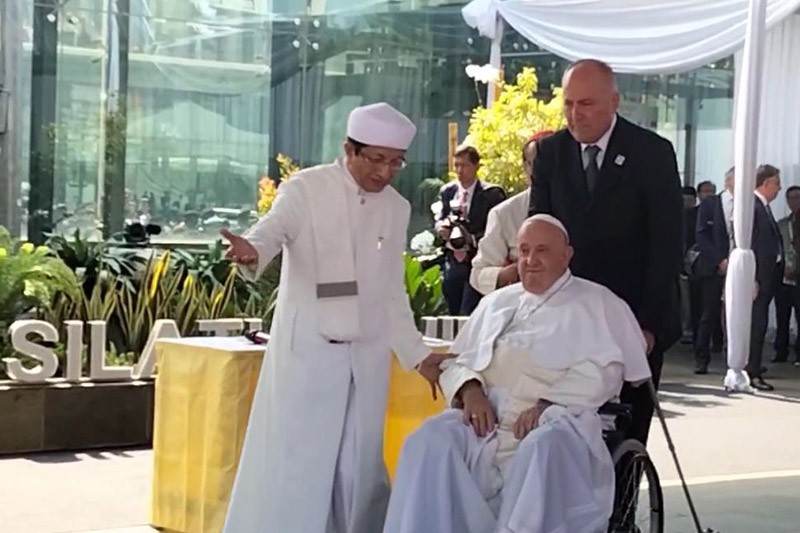Paus Fransiskus Disambut Hangat Imam Besar Masjid Istiqlal, Diajak Lihat Terowongan Silaturahim - Bagian 1