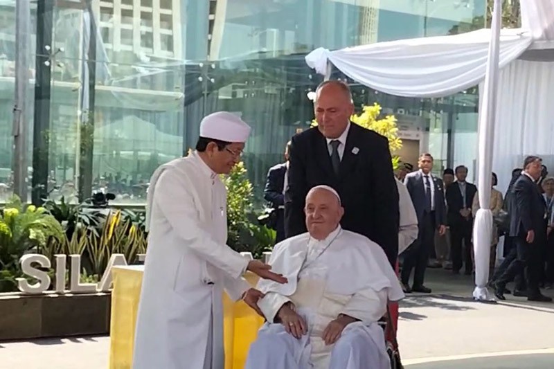 Paus Fransiskus Disambut Hangat Imam Besar Masjid Istiqlal, Diajak Lihat Terowongan Silaturahim - Bagian 3