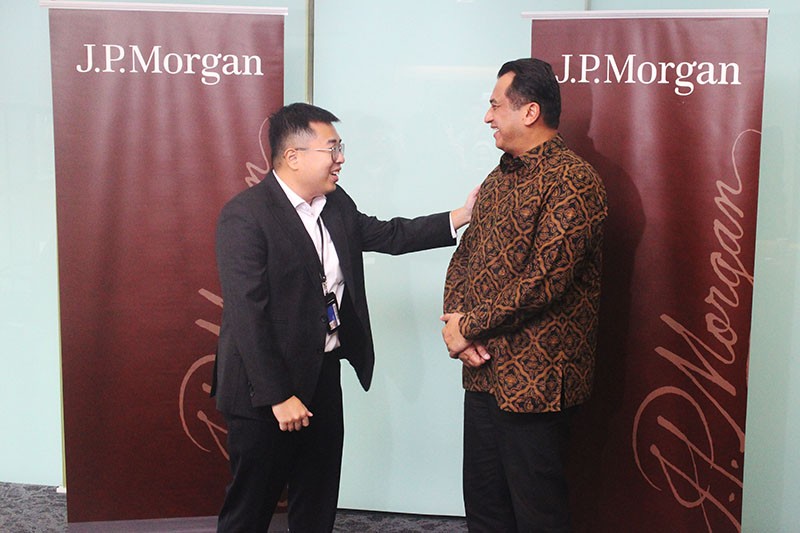 Pertumbuhan Ekonomi Diprediksi Minimal 5 Persen pada Tahun Pertama Pemerintahan Prabowo  - Bagian 4