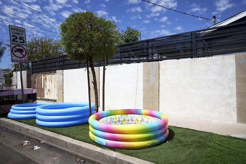 Cuaca Panas Ekstrem di AS, Topi hingga Kolam Renang Tiup Diincar Warga California - Bagian 4