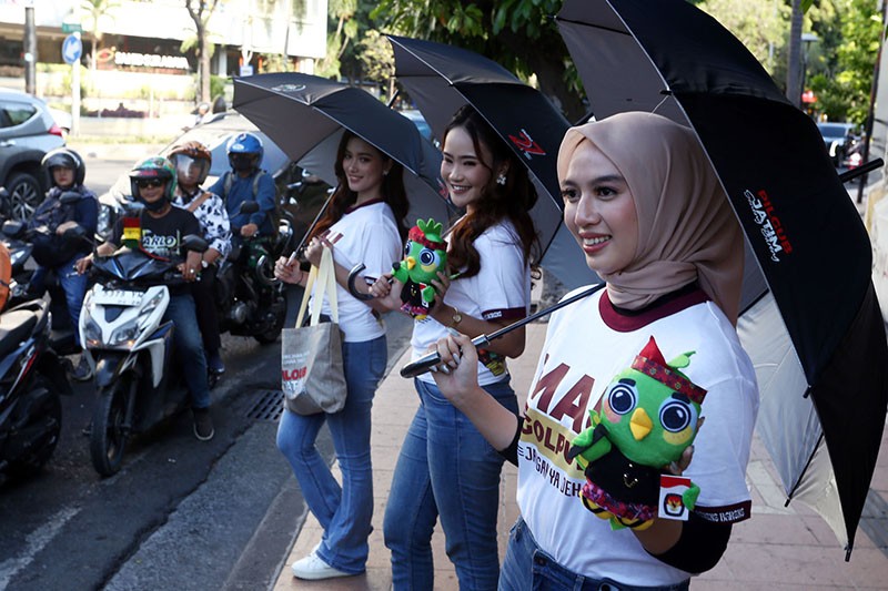 KPU Jatim Kerahkan 3 Perempuan Cantik Tekan Angka Golput Pilkada 2024 - Bagian 2