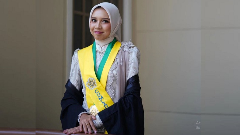 Hebat! Naura Hidayat Lulus Cumlaude Kedokteran UGM, Raih IPK Tertinggi