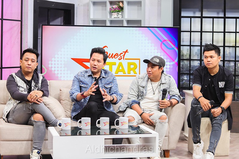 Grup Band ILIR7 Rilis Single Terbaru Asal Kau Setia - Bagian 2