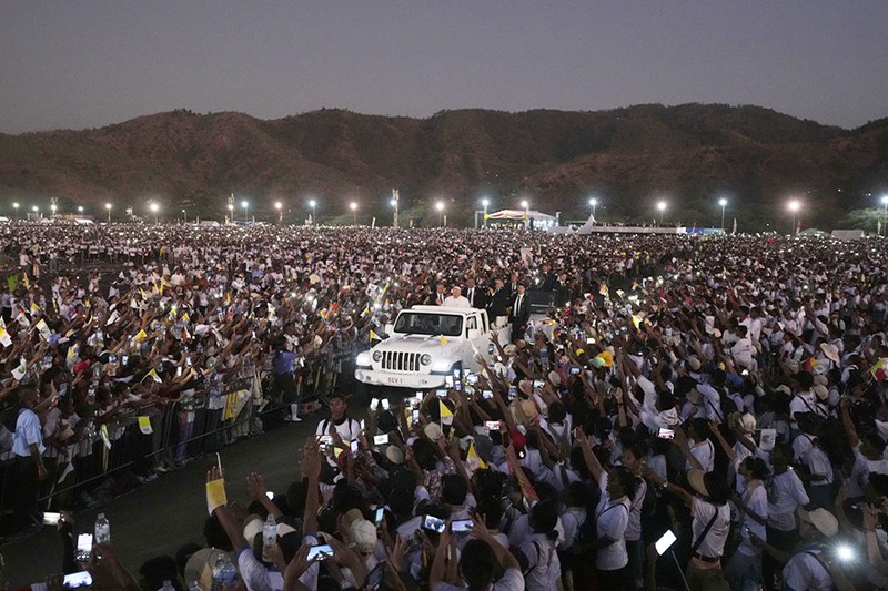 Merinding, Ratusan Ribu Rakyat Timor Lester Hadiri Misa bersama Paus Fransiskus - Bagian 1