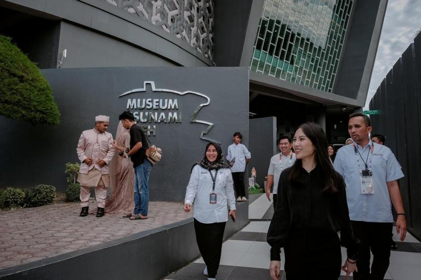 Wamenparekraf Angela Tanoesoedibjo Berkunjung ke Museum Tsunami di Banda Aceh - Bagian 5