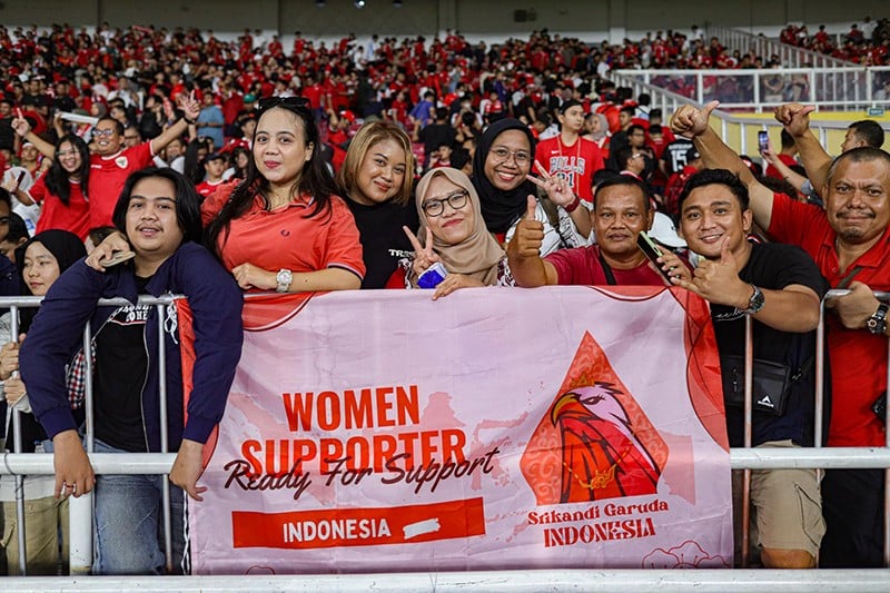 Rekor! 70 Ribu Suporter Garuda Jadi Saksi Laga Timnas Indonesia vs Australia di GBK - Bagian 4