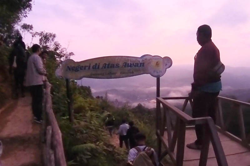 Melihat Keindahan Alam Negeri di Atas Awan Citorek Lebak Banten - Bagian 4