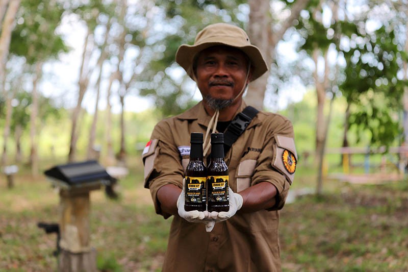 Kelompok Tani Hutan Trigona Reborn Sukses Produksi Madu Kelulut - Bagian 10