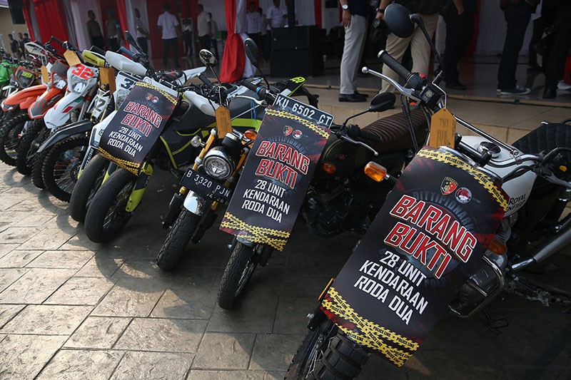 Deretan Puluhan Kendaraan Bandar Narkoba, Ada Mobil Mewah hingga Jet Ski - Bagian 2