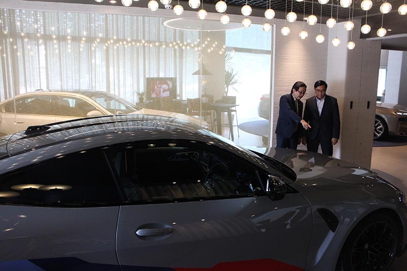 BMW Resmikan Diler dengan Konsep Retail Pertama di Jakarta Barat - Bagian 4