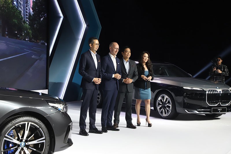 BMW Indonesia Luncurkan BMW i5 Touring dan Layanan Individual Two-Tone Finish - Bagian 3