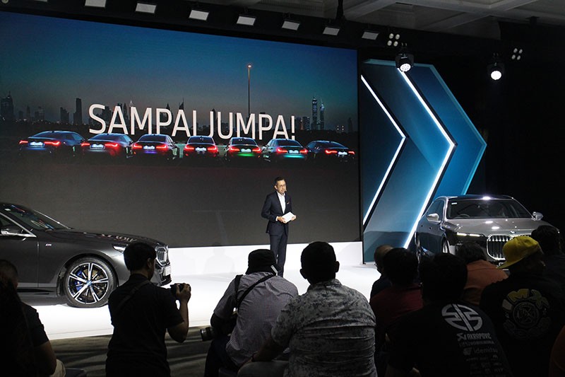 BMW Indonesia Luncurkan BMW i5 Touring dan Layanan Individual Two-Tone Finish - Bagian 4