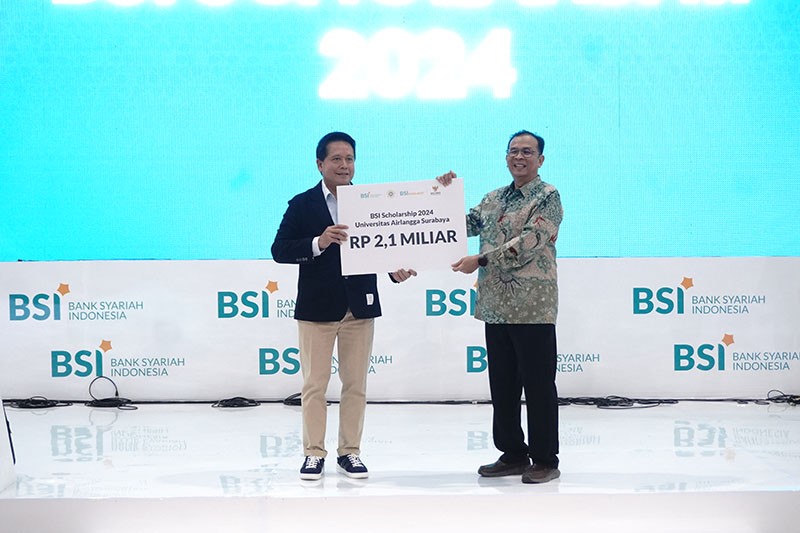 Dorong Literasi Keuangan Syariah dan Beasiswa bagi Mahasiswa Berprestasi di Jawa Timur - Bagian 2