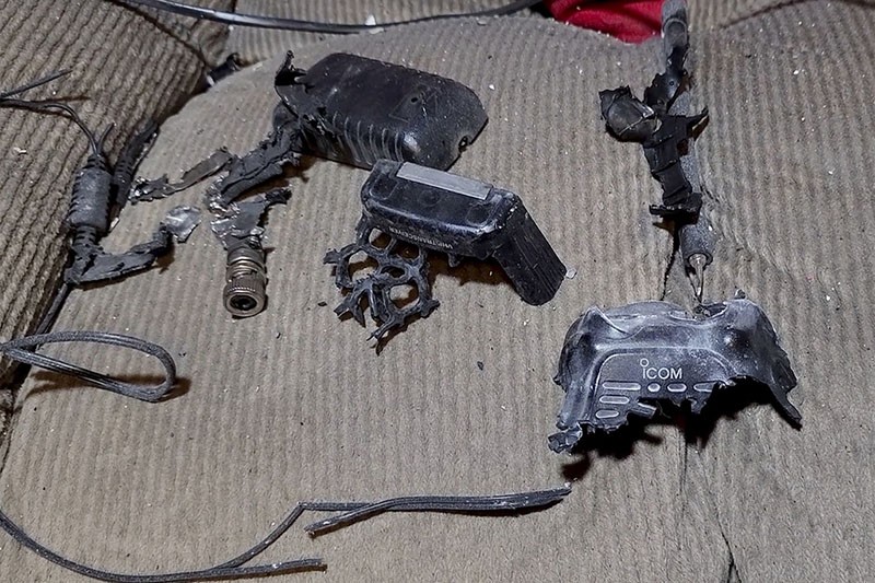 Setelah Ledakan Pager akibat Ulah Israel, Kini Walkie Talkie Meledak di Lebanon - Bagian 1