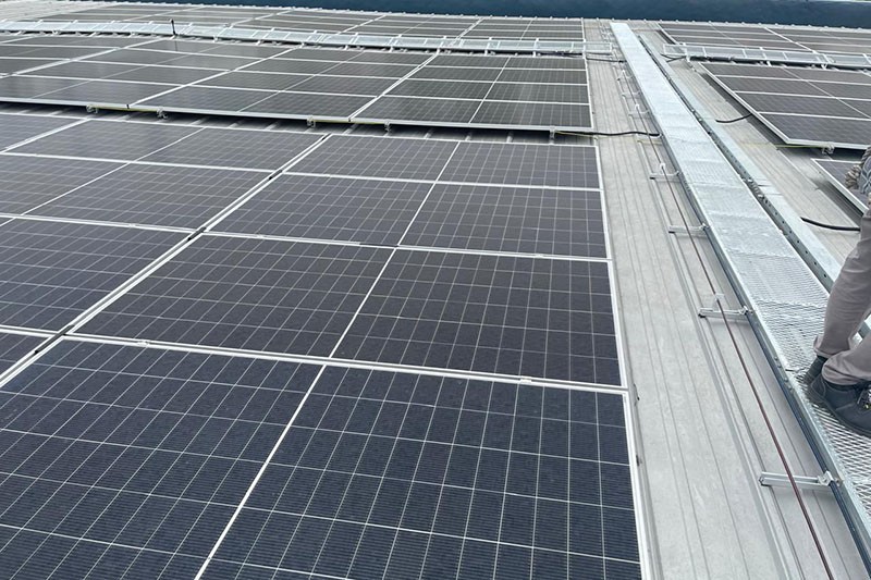 Efisiensi Energi dengan Teknologi Solar Panel - Bagian 4