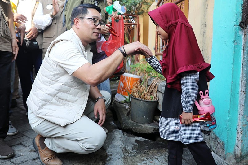 Foto-Foto Serunya Warga Pancoran Bertemu Ridwan Kamil yang Blusukan Pagi-Pagi - Bagian 5