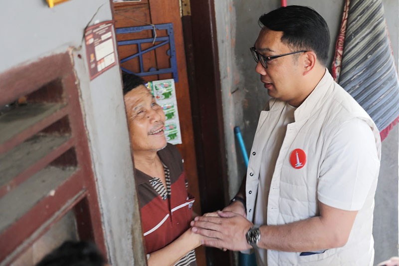 Foto-Foto Serunya Warga Pancoran Bertemu Ridwan Kamil yang Blusukan Pagi-Pagi - Bagian 2