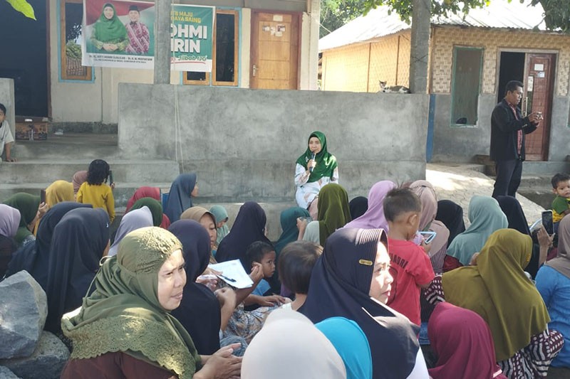 Gigih Temui Warga Pedalaman, Survei Cagub Perempuan Perindo di NTB Sitti Rohmi Tertinggi - Bagian 1