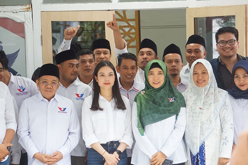 Gigih Temui Warga Pedalaman, Survei Cagub Perempuan Perindo di NTB Sitti Rohmi Tertinggi - Bagian 5