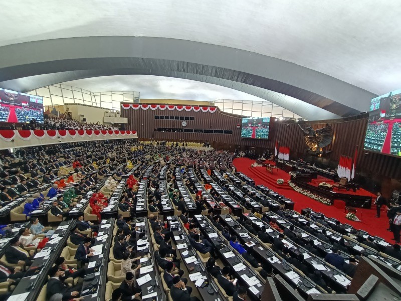 Pelantikan 580 Anggota DPR RI Periode 2024-2029, Ada Ahmad Dhani dan Istri - Bagian 4