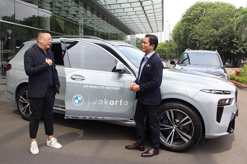 BMW X7 dan i5 untuk Mobilitas Kegiatan Art Jakarta - Bagian 2