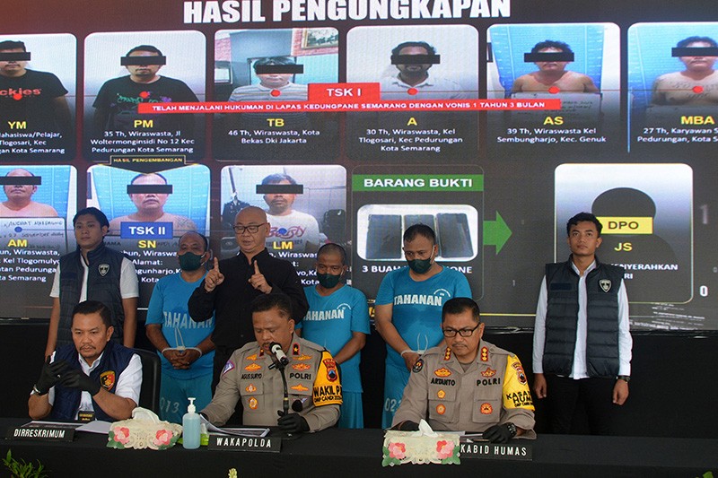 Tampang Bos Debt Collector Anggiat Marpaung dan Kompolotan Ditangkap Polisi - Bagian 5