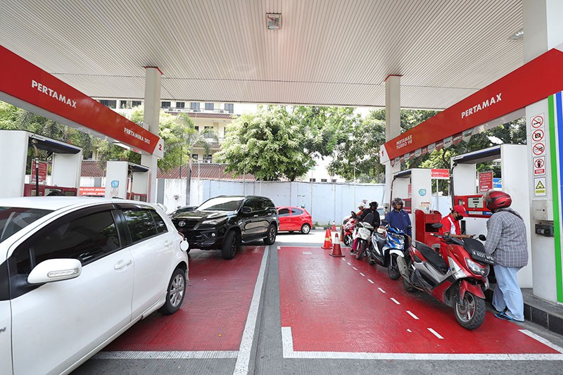 Harga BBM Nonsubsidi Pertamina Kompak Turun per Oktober - Bagian 3