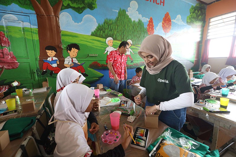 Penanaman 1.000 Pohon di 10 Sekolah Wilayah Jabodetabek - Bagian 2