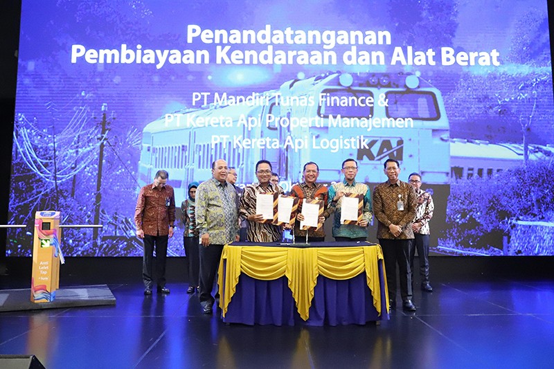 Pengembangan Transformasi Digital Industri Kereta Api Indonesia - Bagian 2