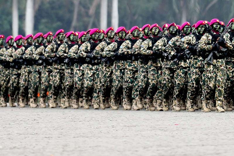 Gagahnya Prajurit TNI saat Defile Pasukan - Bagian 3