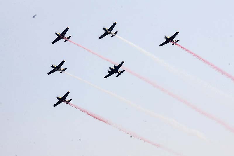 Manuver Tim Jupiter TNI AU di Langit Jakarta - Bagian 3