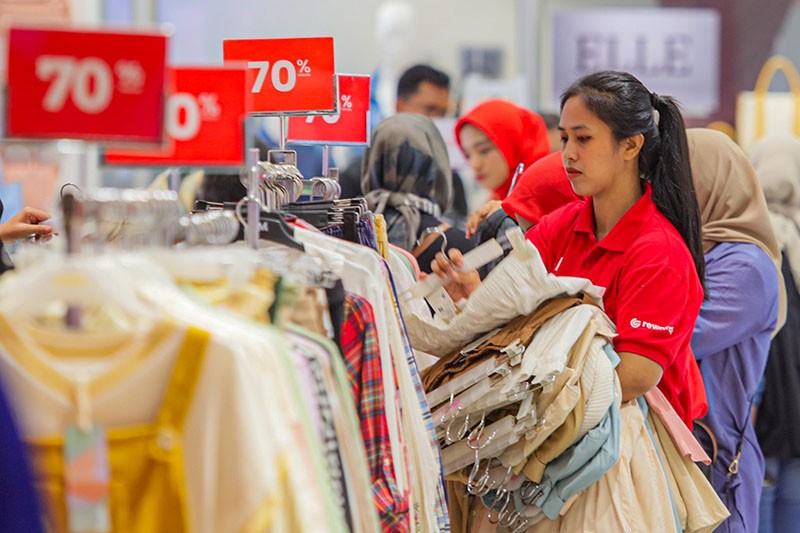 Daya Beli Masyarakat Turun, Rencana Kenaikan PPN 12 Persen Ditolak - Bagian 1