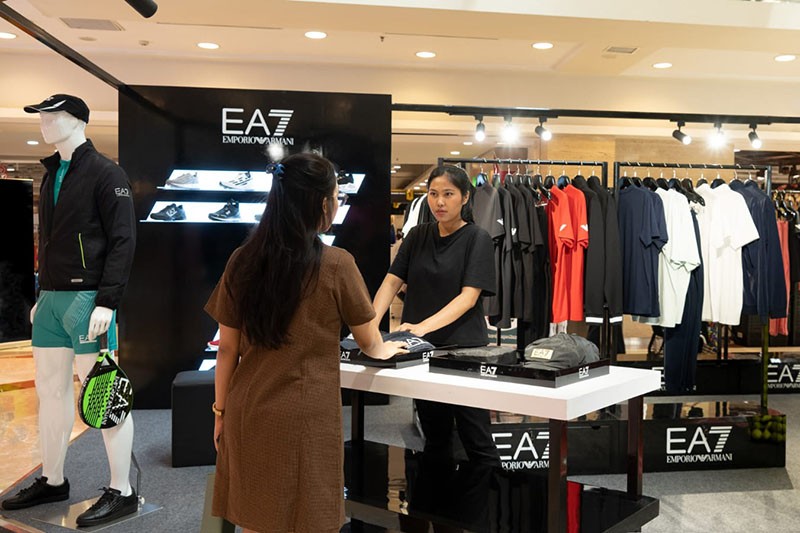 Roadshow Pop-Up untuk Para Pecinta Fashion dan Olahraga - Bagian 2